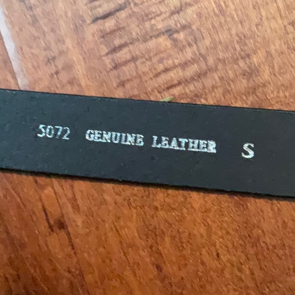 Black Leather Belt - Picture 4 of 4